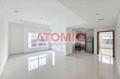 Apartment - 1 Bedroom - 2 Bathrooms for rent in Topaz Residence 3 - Topaz Residence - Dubai Silicon Oasis - Dubai