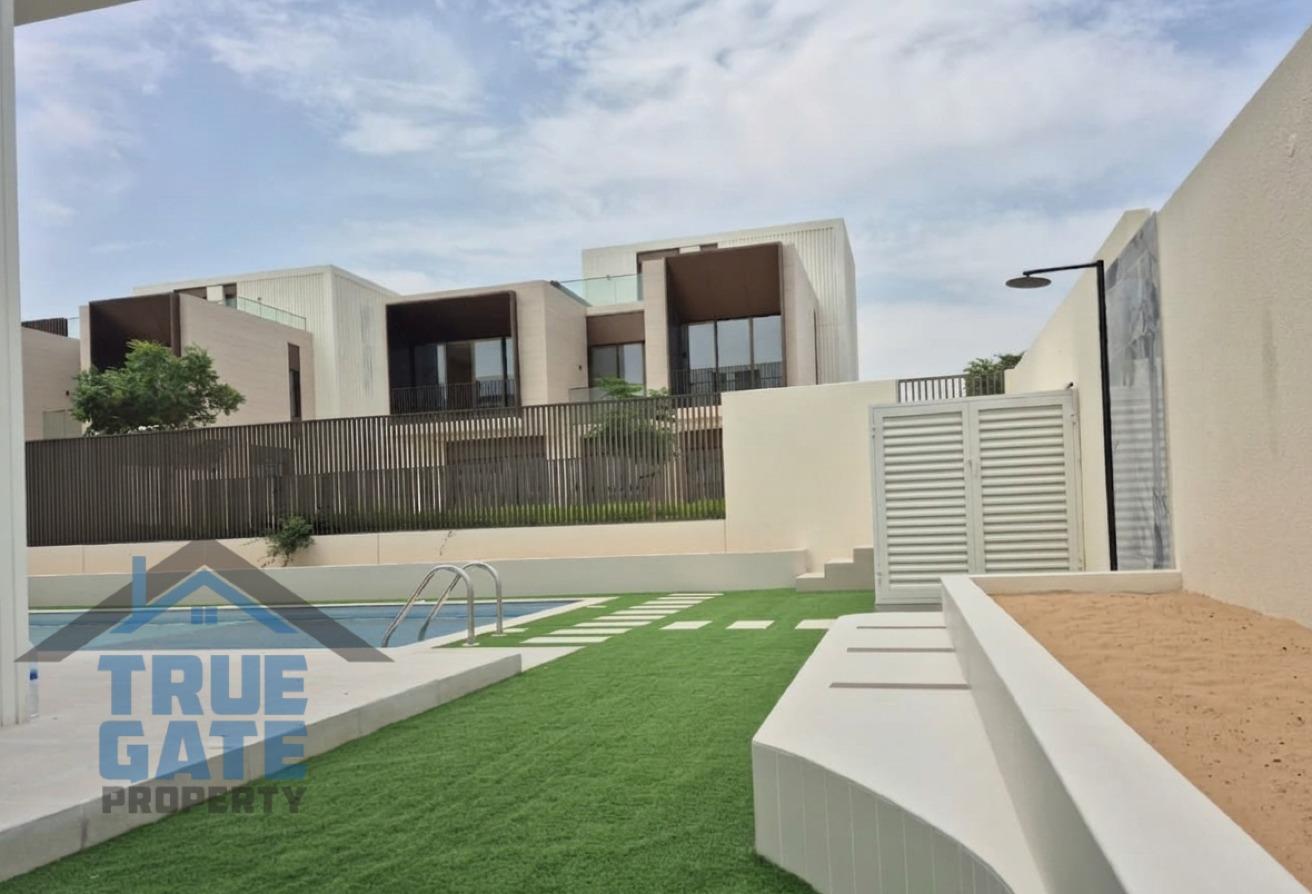 Luxury 5-Bedroom Villa | Private Pool | Landscaped photo 12