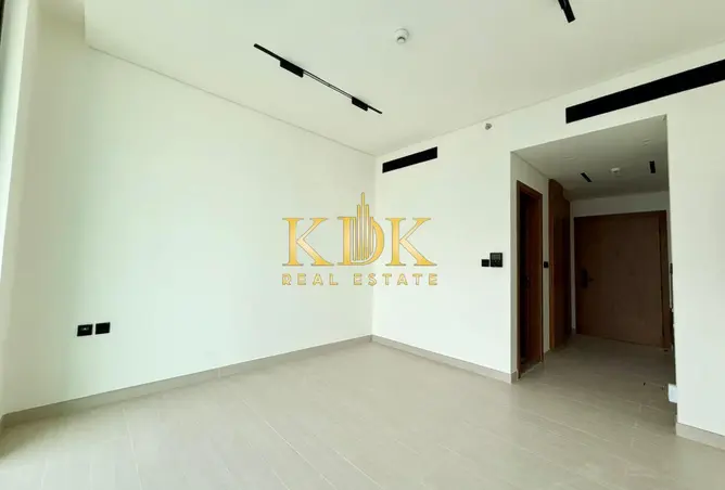 121106233 - Property Image 2