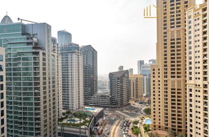Apartment - 1 Bedroom - 2 Bathrooms for rent in Shemara Tower - Marina Promenade - Dubai Marina - Dubai