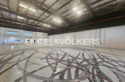 Warehouse - Studio - 2 Bathrooms for rent in Building 12 - Dubai Investment Park 2 (DIP 2) - Dubai Investment Park (DIP) - Dubai
