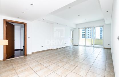 Apartment - 2 - 3 for rent in Marina Residences 1 - Marina Residences - Palm Jumeirah - Dubai