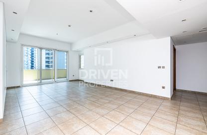 Apartment - 2 - 3 for rent in Marina Residences 1 - Marina Residences - Palm Jumeirah - Dubai