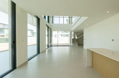 Villa - 4 - 6 for rent in Farm Gardens - The Valley - Dubai