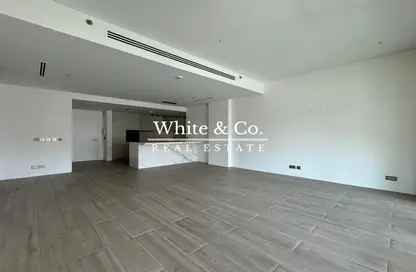 شقة - غرفة نوم - 2 حمامات للايجار في أبو كيبال - مساكن شور لاين - نخلة جميرا - دبي شقة - غرفة نوم - 2 حمامات للايجار في أبو كيبال - مساكن شور لاين - نخلة جميرا - دبي