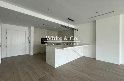 Apartment - 1 Bedroom - 2 Bathrooms for rent in Abu Keibal - Shoreline Apartments - Palm Jumeirah - Dubai