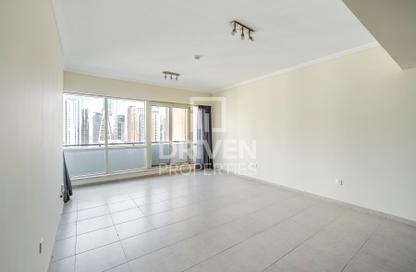 Apartment - 1 - 1 for rent in Al Majara 2 - Al Majara Towers - Dubai Marina - Dubai