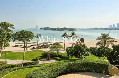 Apartment - 2 Bedrooms - 3 Bathrooms for sale in Al Hatimi - Shoreline Apartments - Palm Jumeirah - Dubai