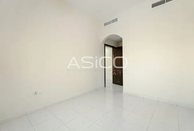 148618147 - Property Image 3