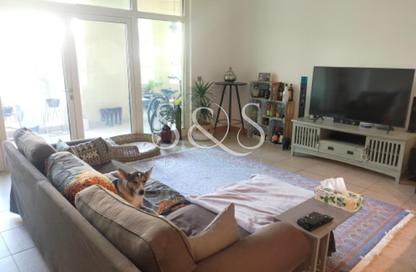 Apartment - 2 Bedrooms - 3 Bathrooms for rent in Shoreline Apartments - Palm Jumeirah - Dubai
