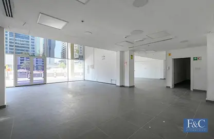 Retail - Studio - 1 Bathroom for rent in Capital Golden Tower - Business Bay - Dubai