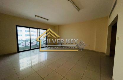 Apartment - 2 Bedrooms - 2 Bathrooms for rent in SG Al Soor Building - Al Soor - Al Qasimia - Sharjah