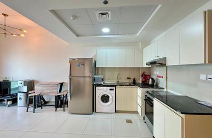 Apartment - 1 Bedroom - 1 Bathroom for sale in Binghatti Point - Dubai Silicon Oasis - Dubai