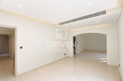 Villa - 3 Bedrooms - 4 Bathrooms for rent in Meadows 9 - Meadows - Dubai