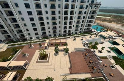 Apartment - 2 - 2 for rent in Views F - Yas Golf Collection - Yas Island - Abu Dhabi