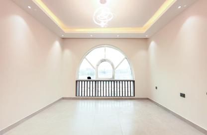 Apartment - 2 Bedrooms - 3 Bathrooms for rent in Al Nahyan - Abu Dhabi