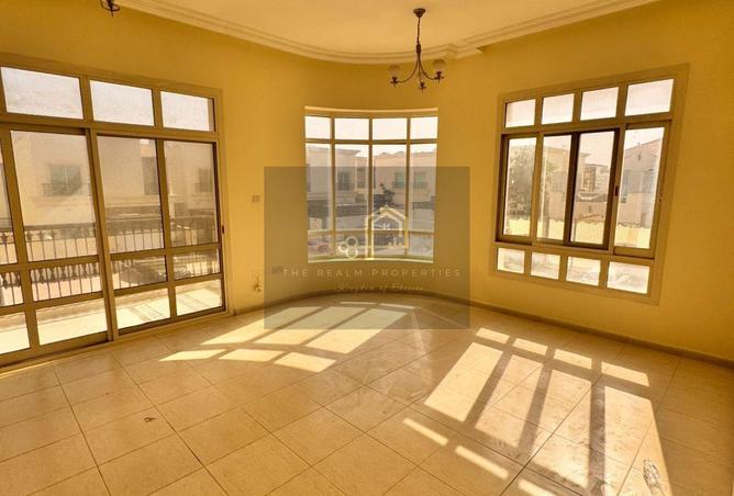 74261755 - Property Image 2