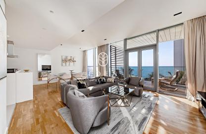 Apartment - 2 - 3 for sale in Bluewaters Residences Building 5 - Bluewaters Residences - Bluewaters - Dubai