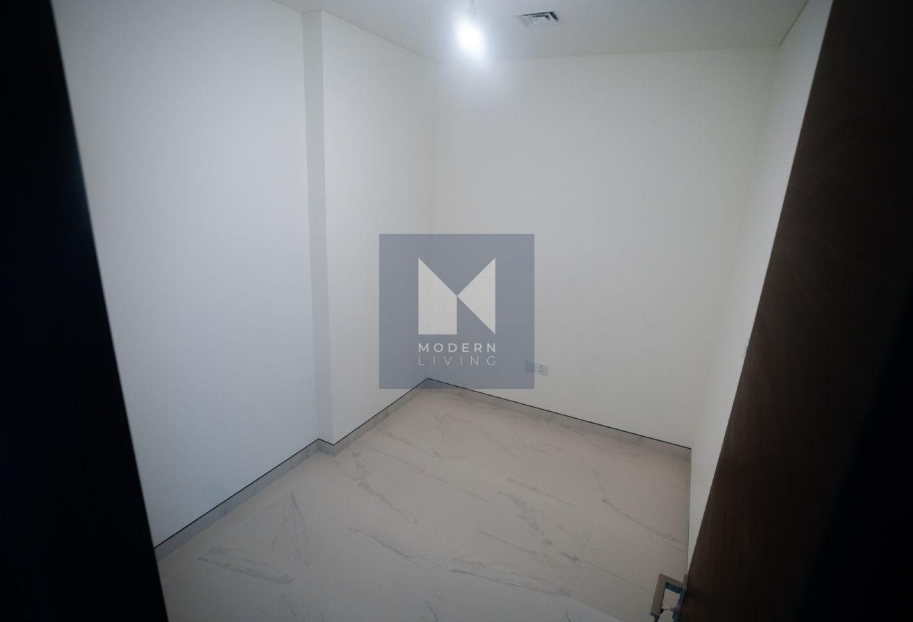 Premium 3BR | Ready to Move | Burj Khalifa View photo 12