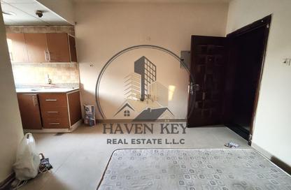 Apartment - Studio - 1 for rent in Fire Station Road - Muwaileh - Sharjah