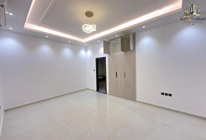 107756006 - Property Image 3