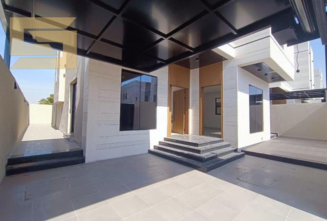 121552784 - Property Image 2