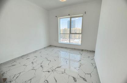 Apartment - 3 Bedrooms - 3 Bathrooms for rent in Oasis Tower - Al Rashidiya 1 - Al Rashidiya - Ajman