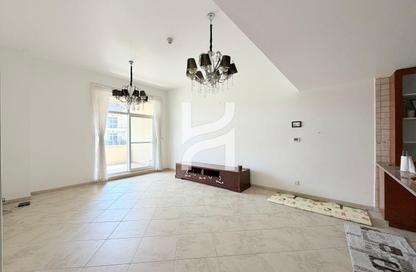 Apartment - 2 Bedrooms - 3 Bathrooms for rent in Sherlock House 2 - Sherlock House - Motor City - Dubai