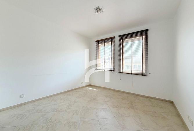 104703113 - Property Image 3