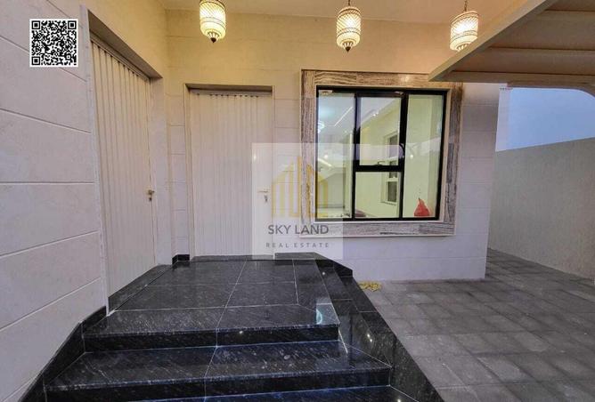 61303109 - Property Image 3