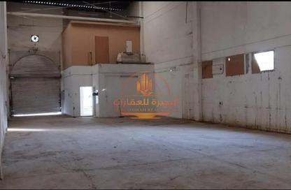 مستودع - استوديو - 1 حمام للايجار في المنطقة الصناعية رقم 4 - المنطقة الصناعية بالشارقة - الشارقة