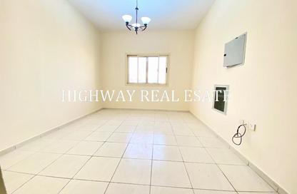 Apartment - 1 - 2 for rent in Muwailih Building - Muwaileh - Sharjah
