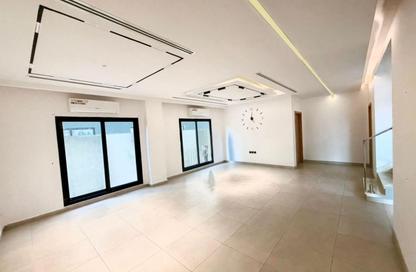 Villa - 4 - 6 for rent in Al Zaheya Gardens - Al Zahya - Ajman