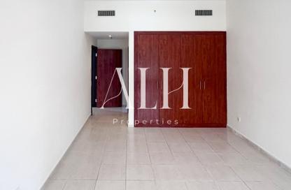 Apartment - 1 - 2 for sale in Olympic Park 3 - Olympic Park Towers - Dubai Sports City - Dubai
