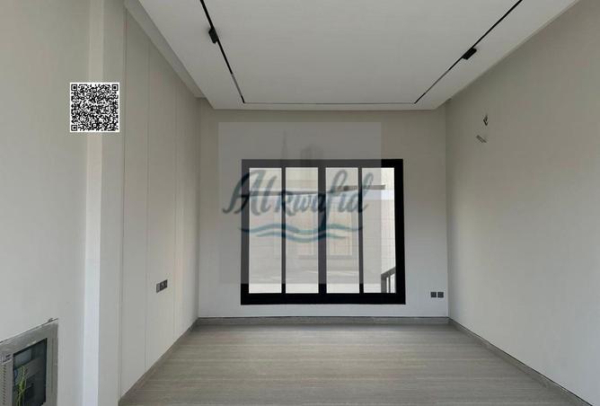 60160043 - Property Image 2