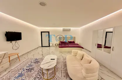 شقة - 1 حمام للايجار في زاخر - العين