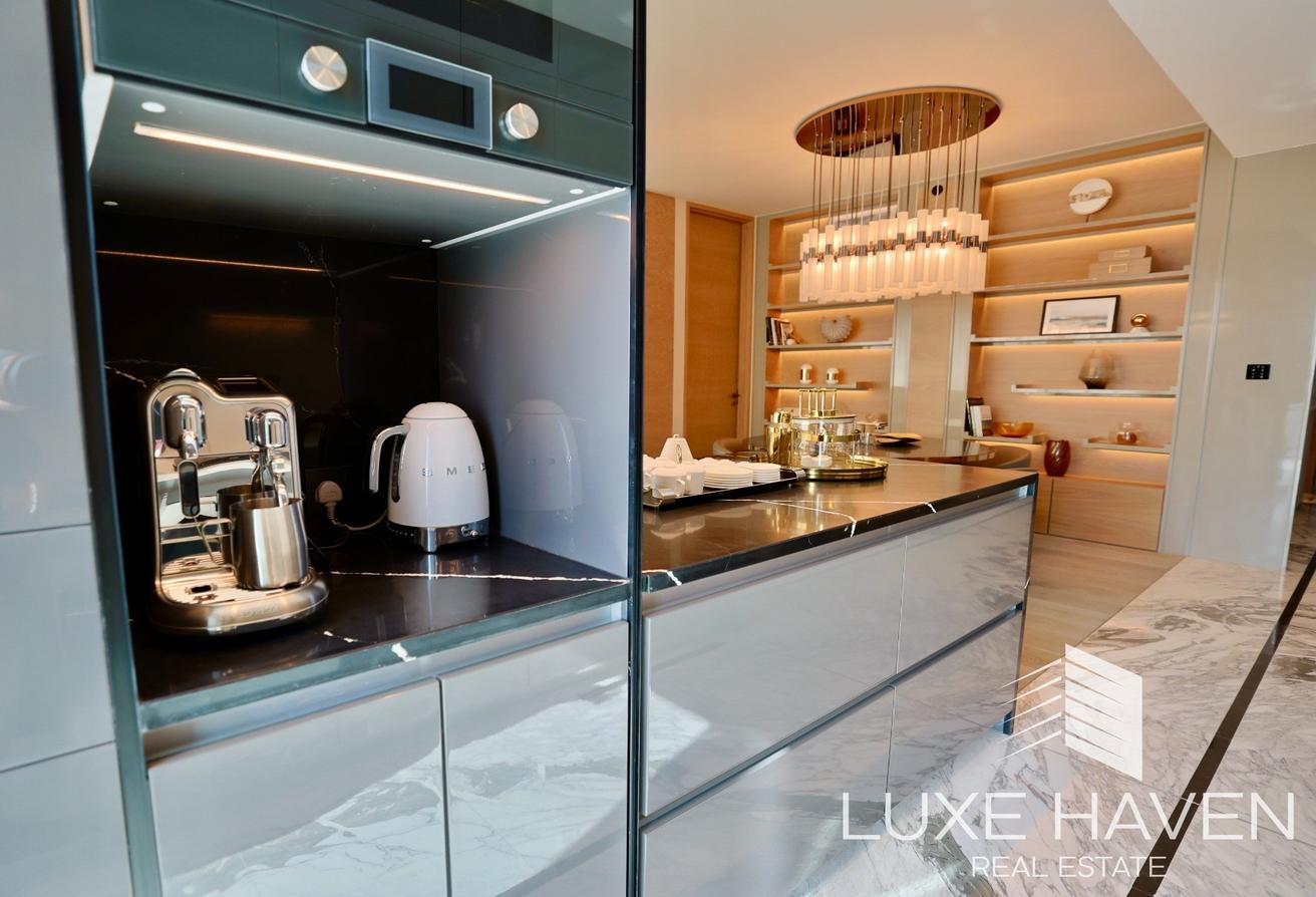 One&Only |Luxury Furnished| Call for Viewings photo 24