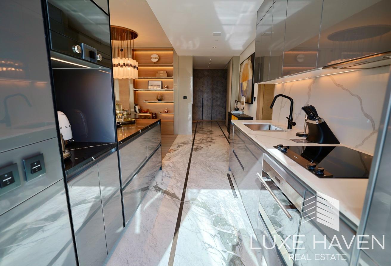 One&Only |Luxury Furnished| Call for Viewings photo 12