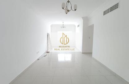 Apartment - 1 Bedroom - 2 Bathrooms for rent in Al Khan Corniche - Al Khan - Sharjah