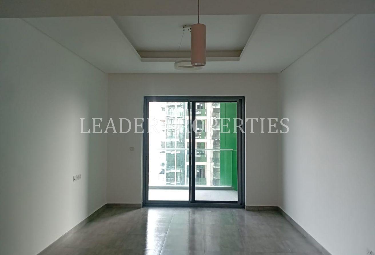 Prime JVC | Spacious 1BR | Unfurnished photo 4