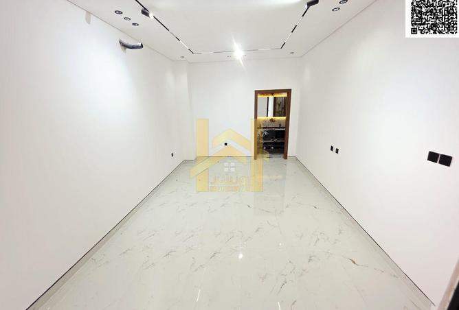 78186573 - Property Image 3