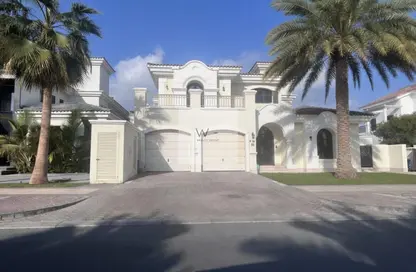 Villa - 5 Bedrooms - 6 Bathrooms for rent in Garden Homes Frond B - Garden Homes - Palm Jumeirah - Dubai