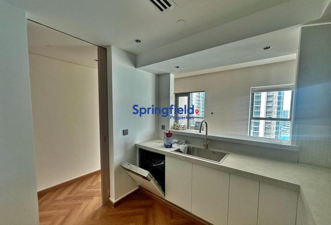 Direct Burj Facing | Newly Renovated | High Floor photo 13