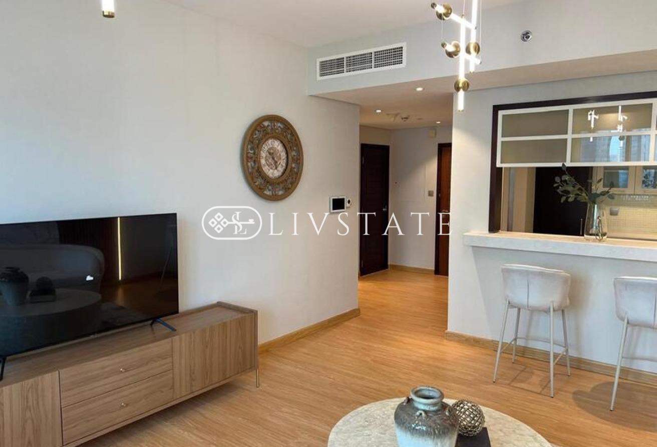 Upgraded | Middle Floor | Rare Large Layout photo 18