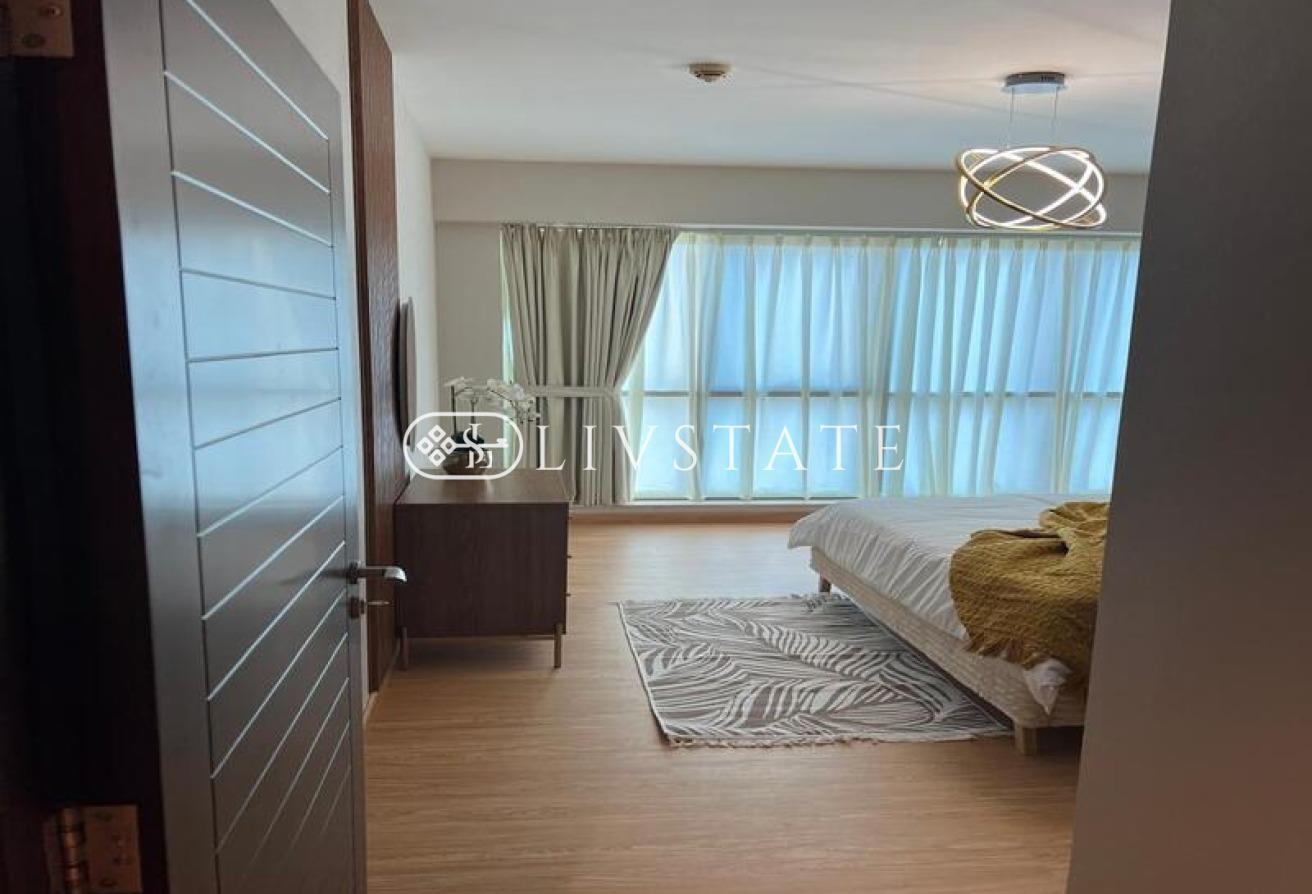 Upgraded | Middle Floor | Rare Large Layout photo 8