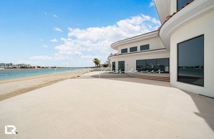Villa - 6 Bedrooms - 6 Bathrooms for rent in Signature Villas Frond D - Signature Villas - Palm Jumeirah - Dubai