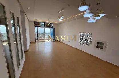 شقة - 3 غرف نوم - 2 حمامات للايجار في برج النعيمية  3 - أبراج النعيمية - النعيمية - عجمان