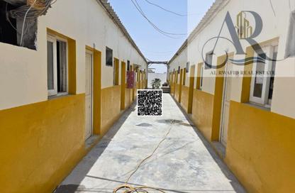 Labor Camp - Studio - 7+ for rent in Al Sajaa S - Al Sajaa - Sharjah