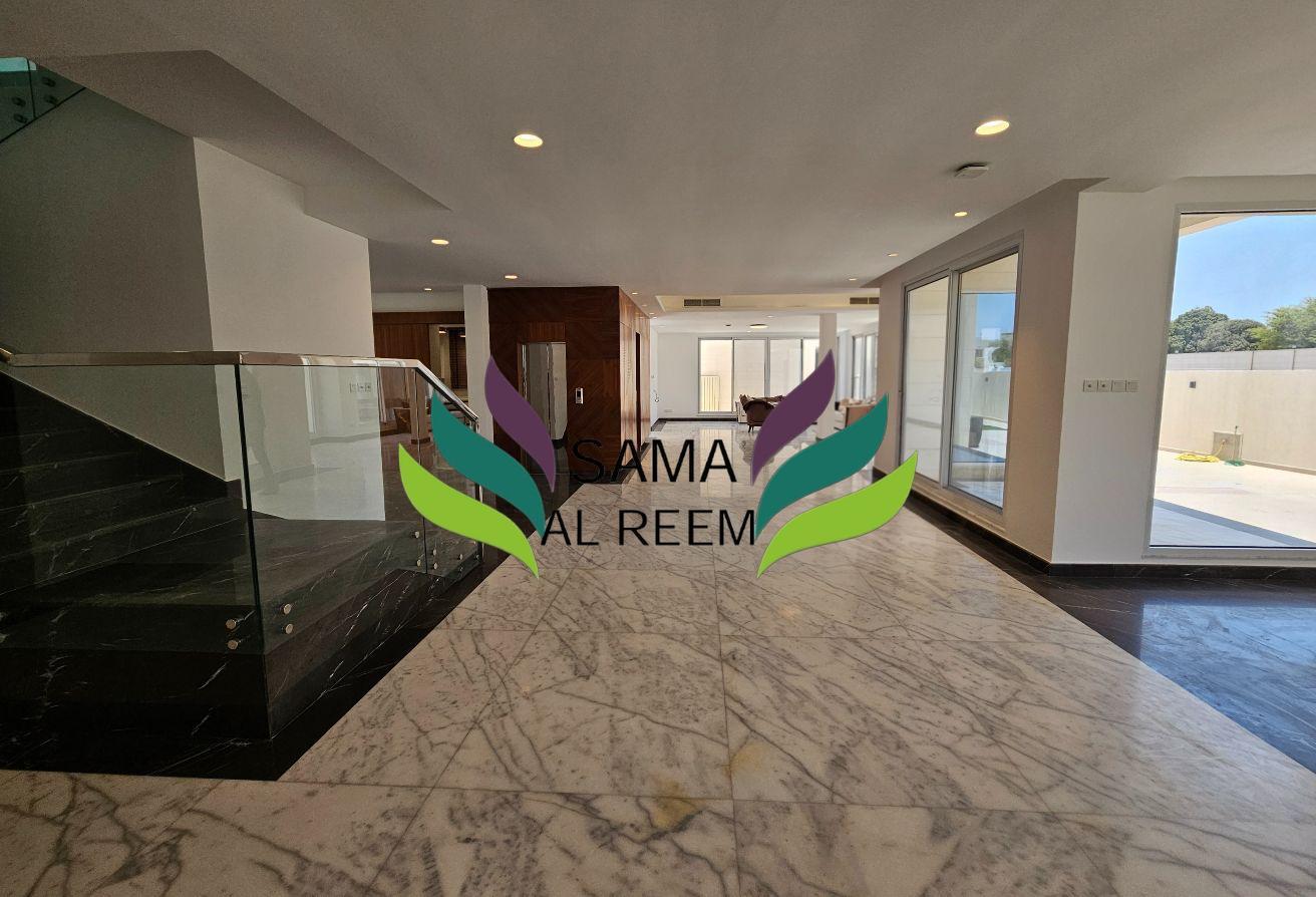 Modern 4BR Villa |Pool |Elevator |Servant Quarters photo 6