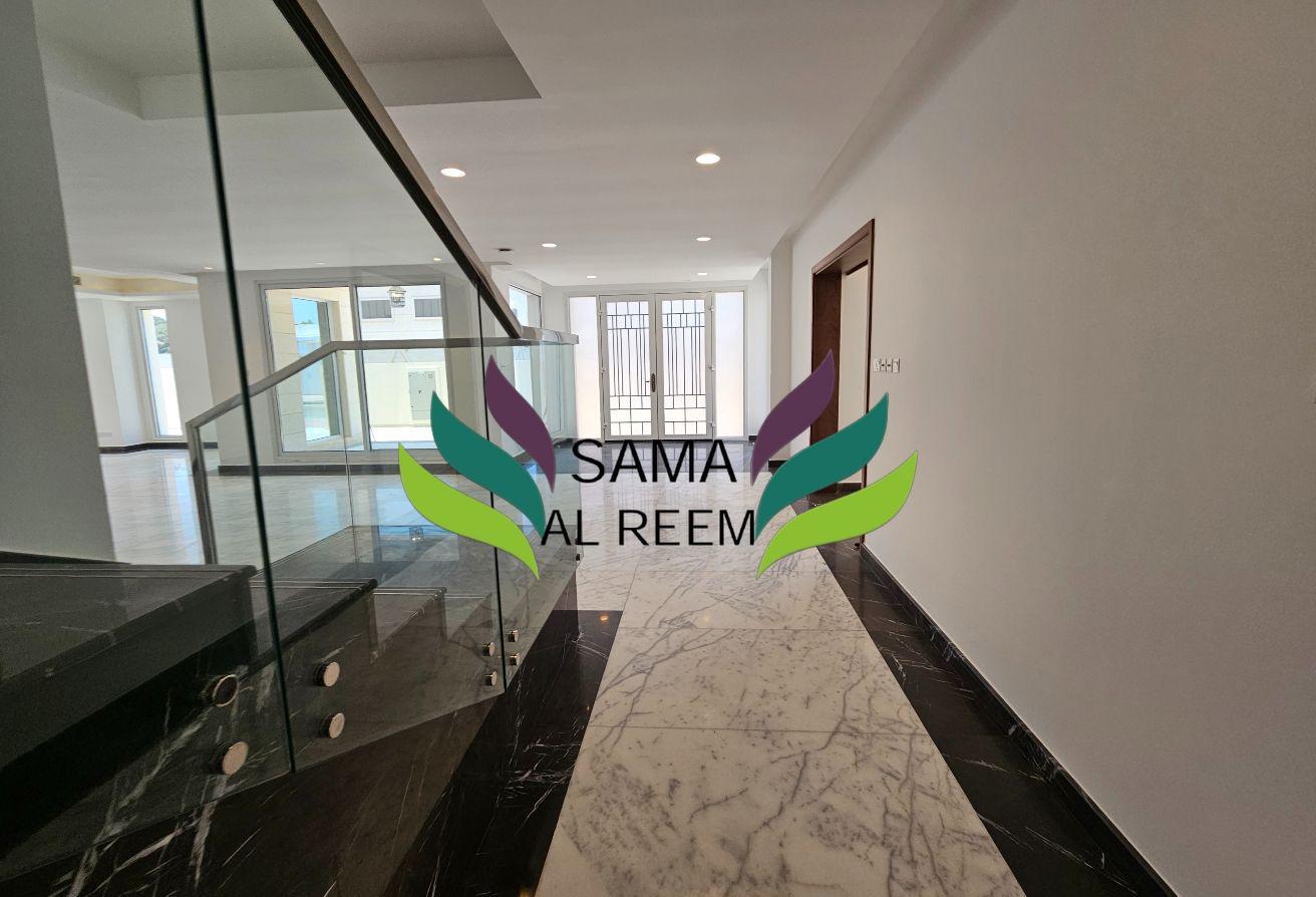 Modern 4BR Villa |Pool |Elevator |Servant Quarters photo 16